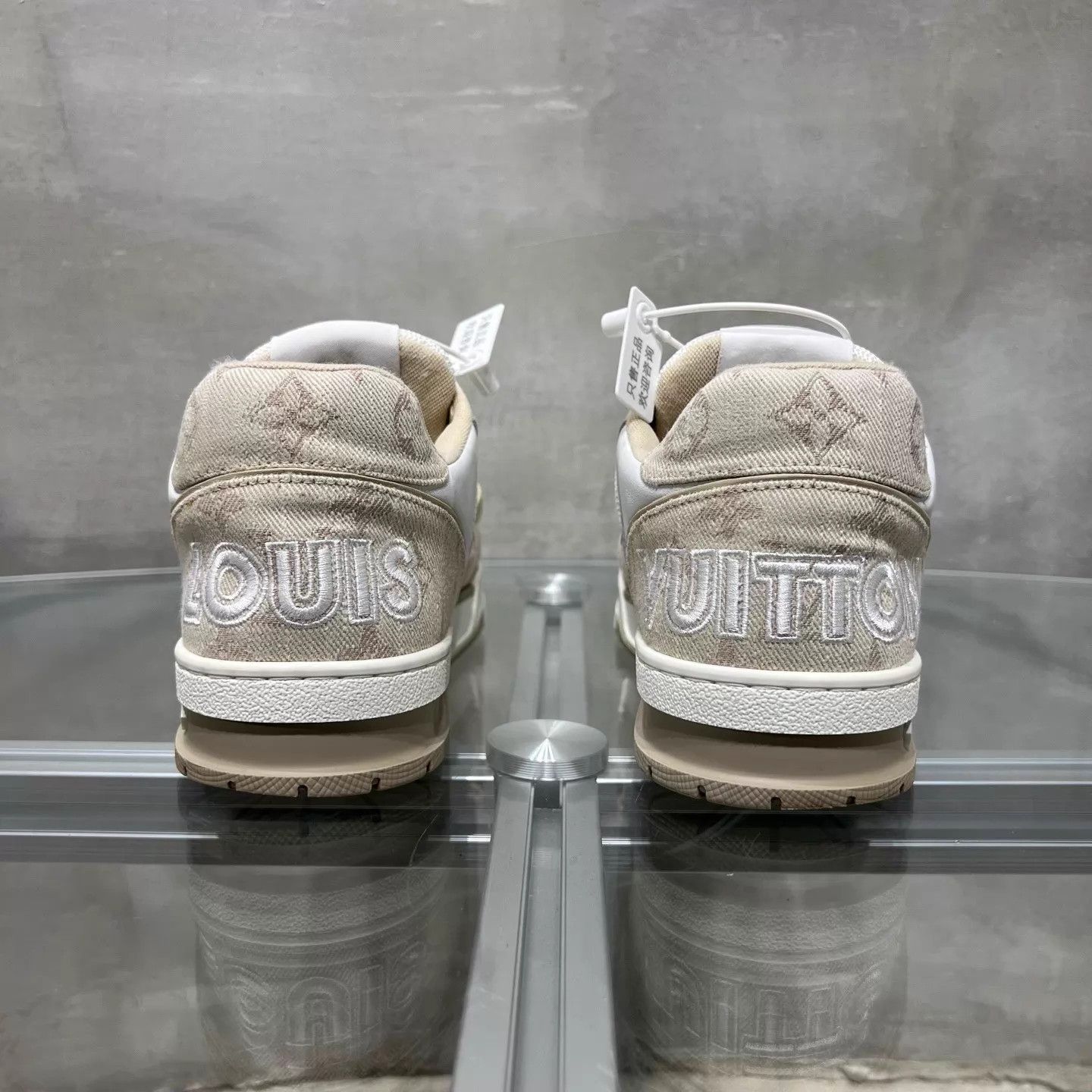 Louis Vuitton LV Trainer Khaki Velcro 39.5 Size US 6.5 / EU 39-40 - 6 Thumbnail