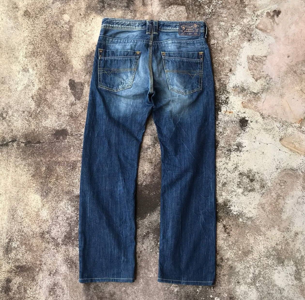 Diesel DIESEL INDUSTRY TIMMEN REGULAR STRAIGHT DISTRESSED DENIM Size US 30 / EU 46 - 7 Thumbnail