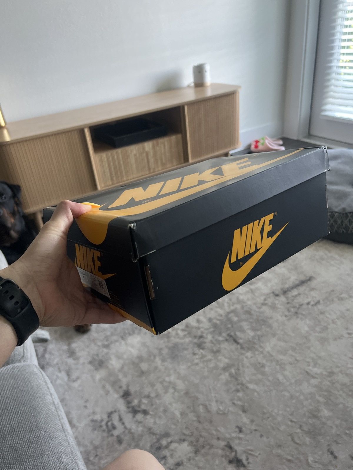 Nike Nike Air Jordan 1 Retro High OG GS Pollen Size US 5.5 / EU 38 - 7 Thumbnail