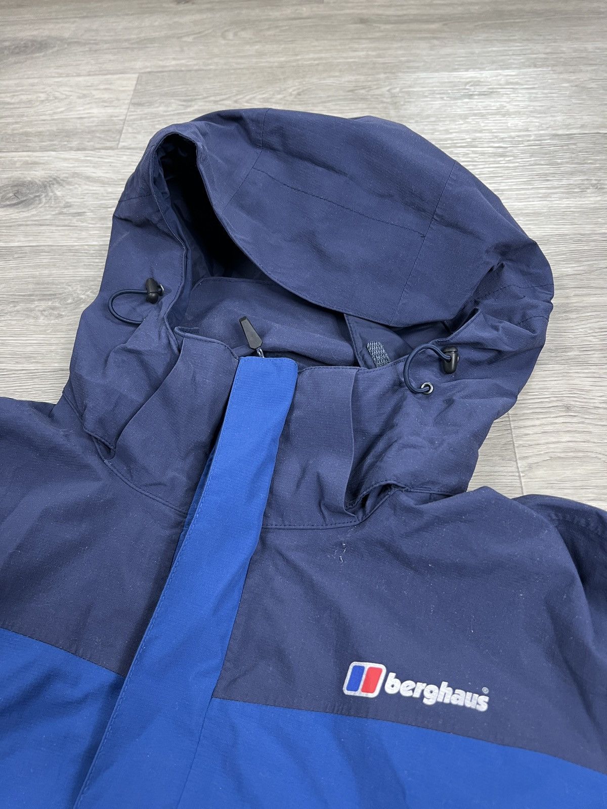Berghaus Men's Hillwalker Gore-Tex InterActive Jacket - Blue/Dark Size US XL / EU 56 / 4 - 5 Thumbnail