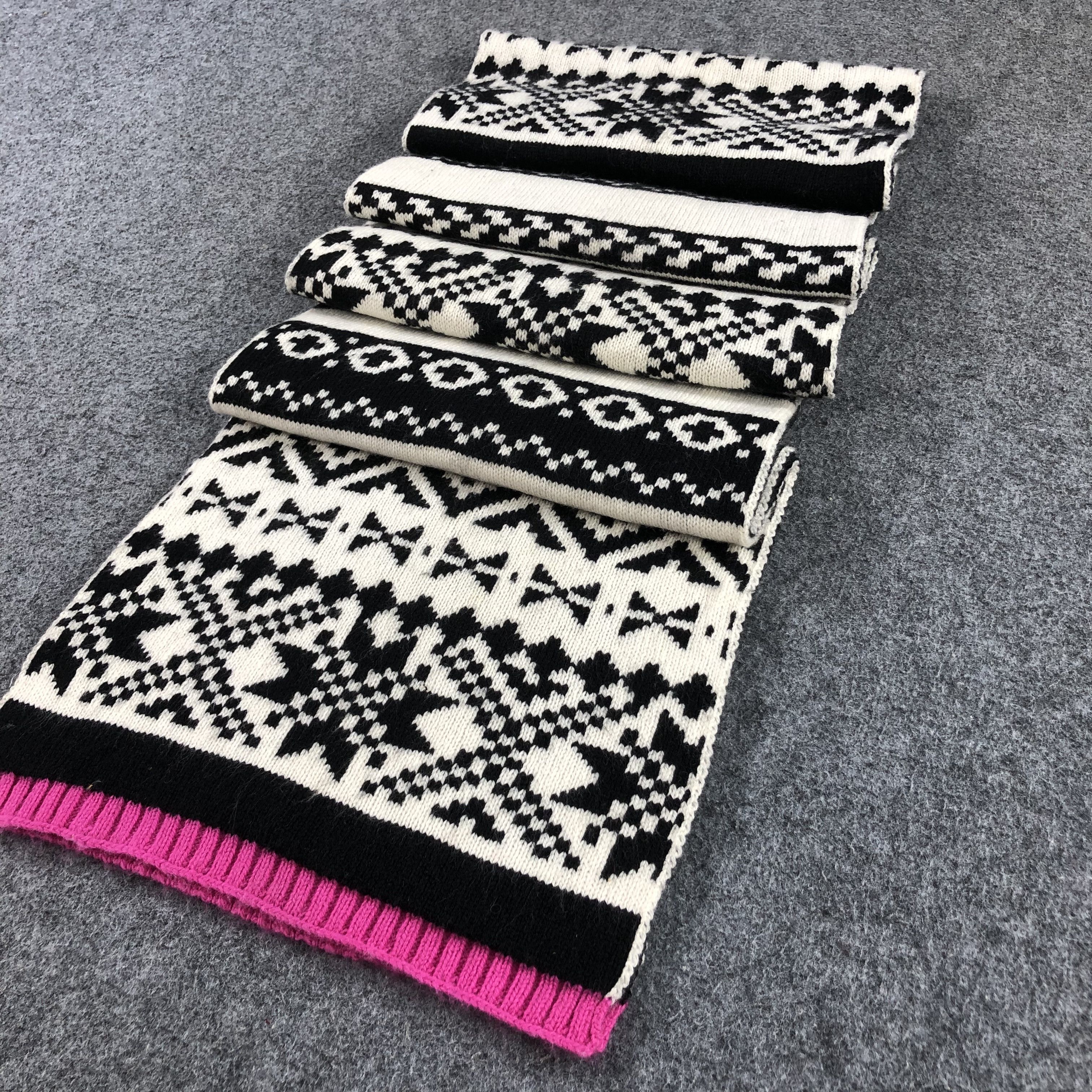 Gap GAP Native Navajo Design Scarf Muffler Wool V983 Size ONE SIZE - 3 Thumbnail