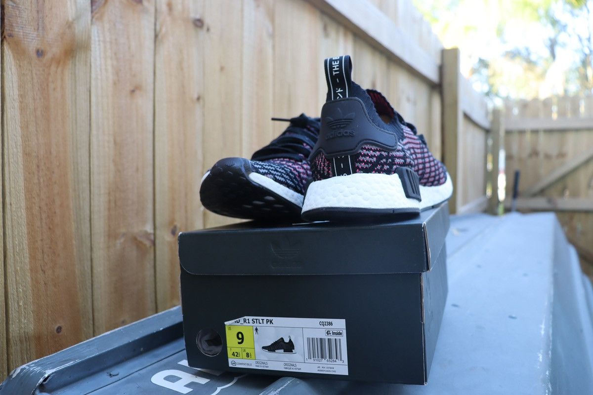 Adidas NMD R1 STLT PK
