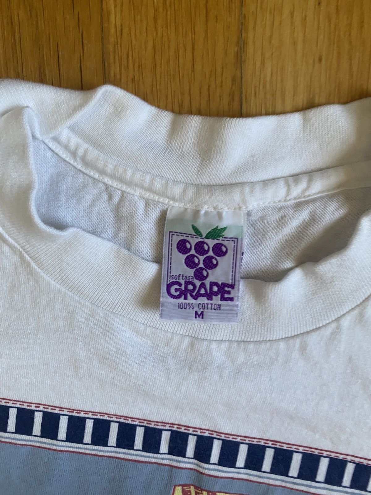 Vintage Marthas Vineyard single stitch made in usa tee t-shirt Size US M / EU 48-50 / 2 - 3 Thumbnail