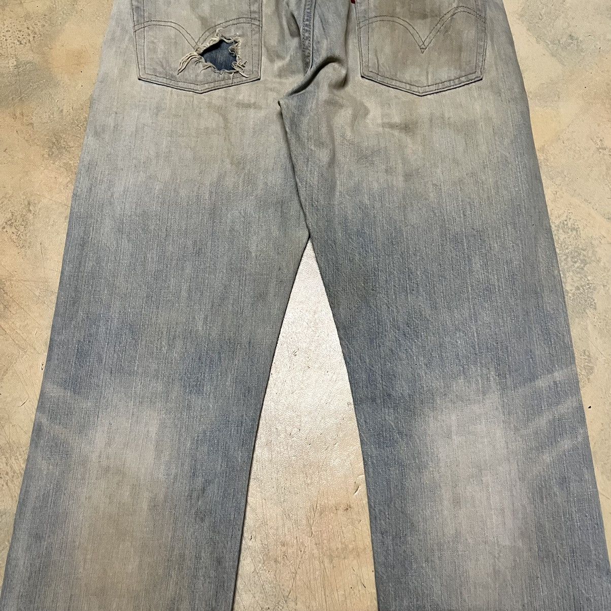 Levi's Vintage Levis 501 Distressed Denim Jeans Size US 29 - 17 Thumbnail