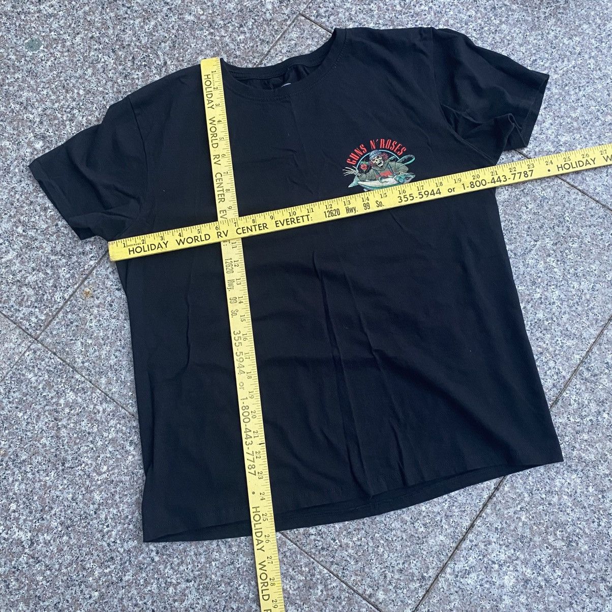 Other Guns N’Roses concert tshirt Size US M / EU 48-50 / 2 - 3 Thumbnail