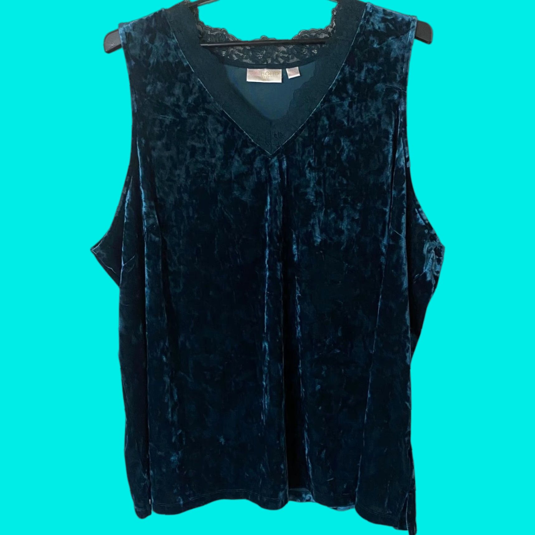 Velvet VINTAGE Belle Boho Kim Gravel Crushed Velvet Lace Trim V-Neck Tank Top Women's 4X Blue Size XXL / US 16-18 / IT 52-54 - 1 Thumbnail