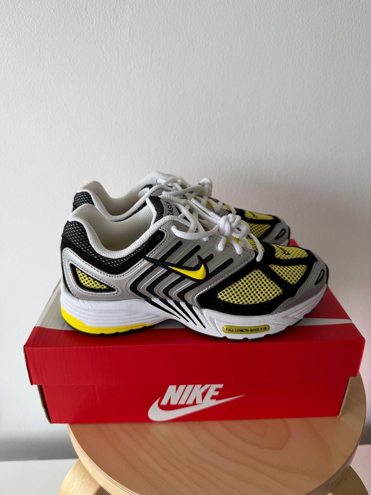 Nike new nike womens w air pegasus 2005 sneakers shoes white 6 36 Size US 6 / IT 36 - 1 Thumbnail