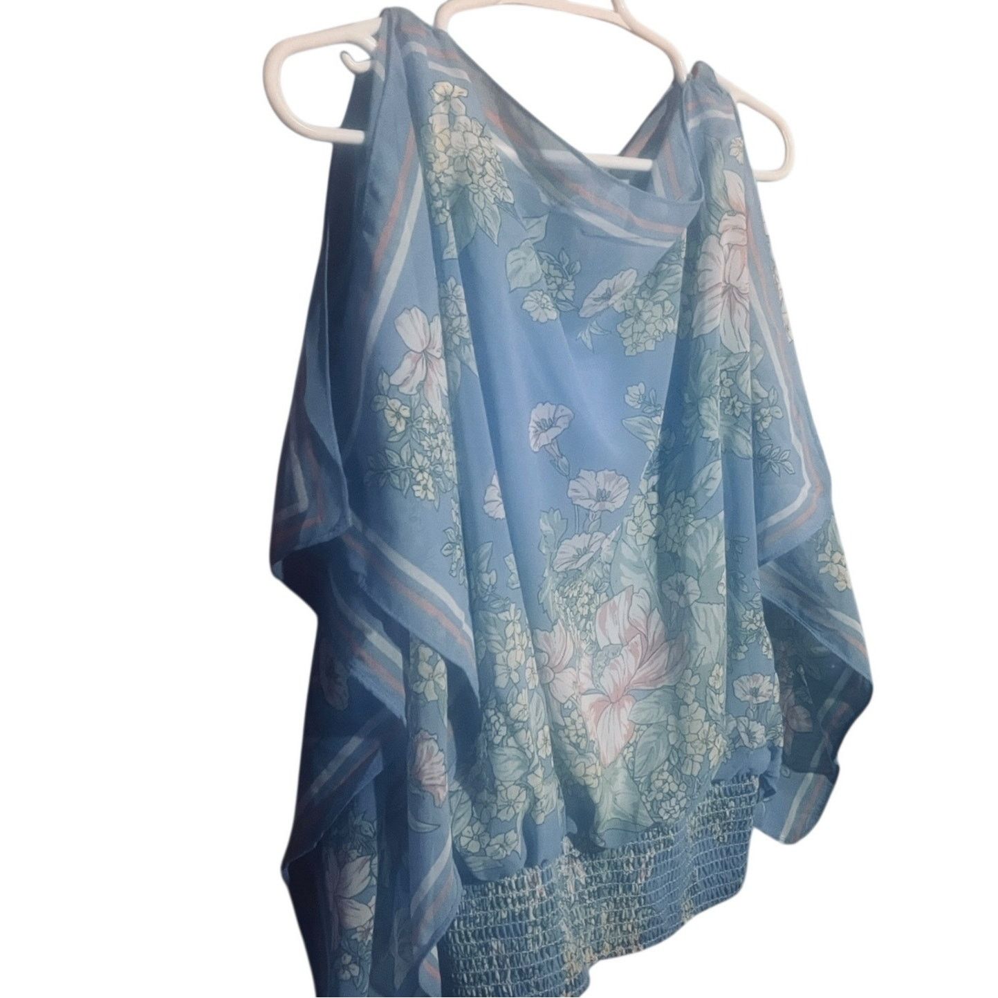 Other Max Studio Blue Floral Handerchief Blouse Size M NWT Size M / US 6-8 / IT 42-44 - 7 Thumbnail