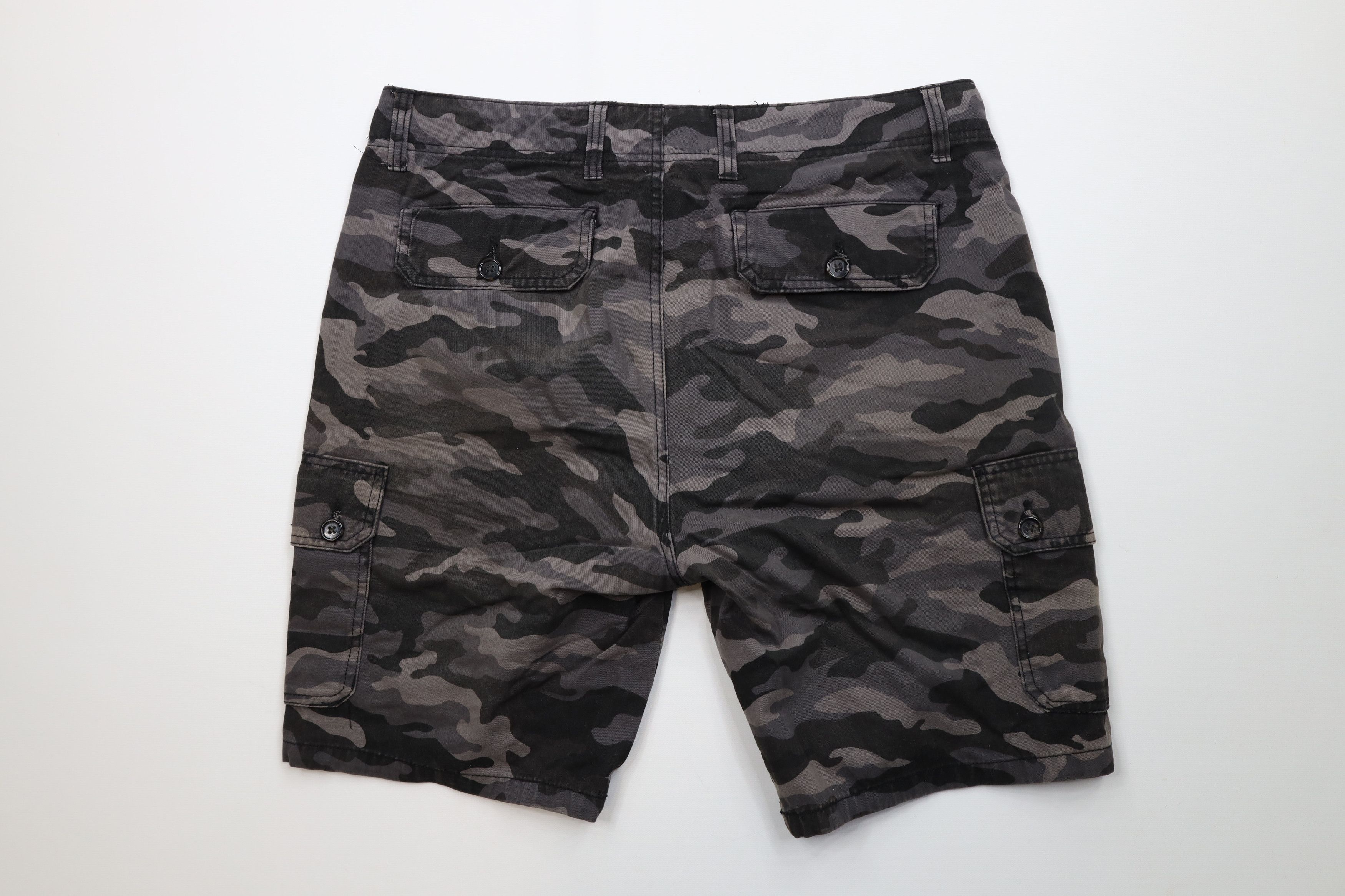 Vintage Vintage 90s Y2K Streetwear Above Knee Cargo Shorts Size US 36 / EU 52 - 9 Thumbnail