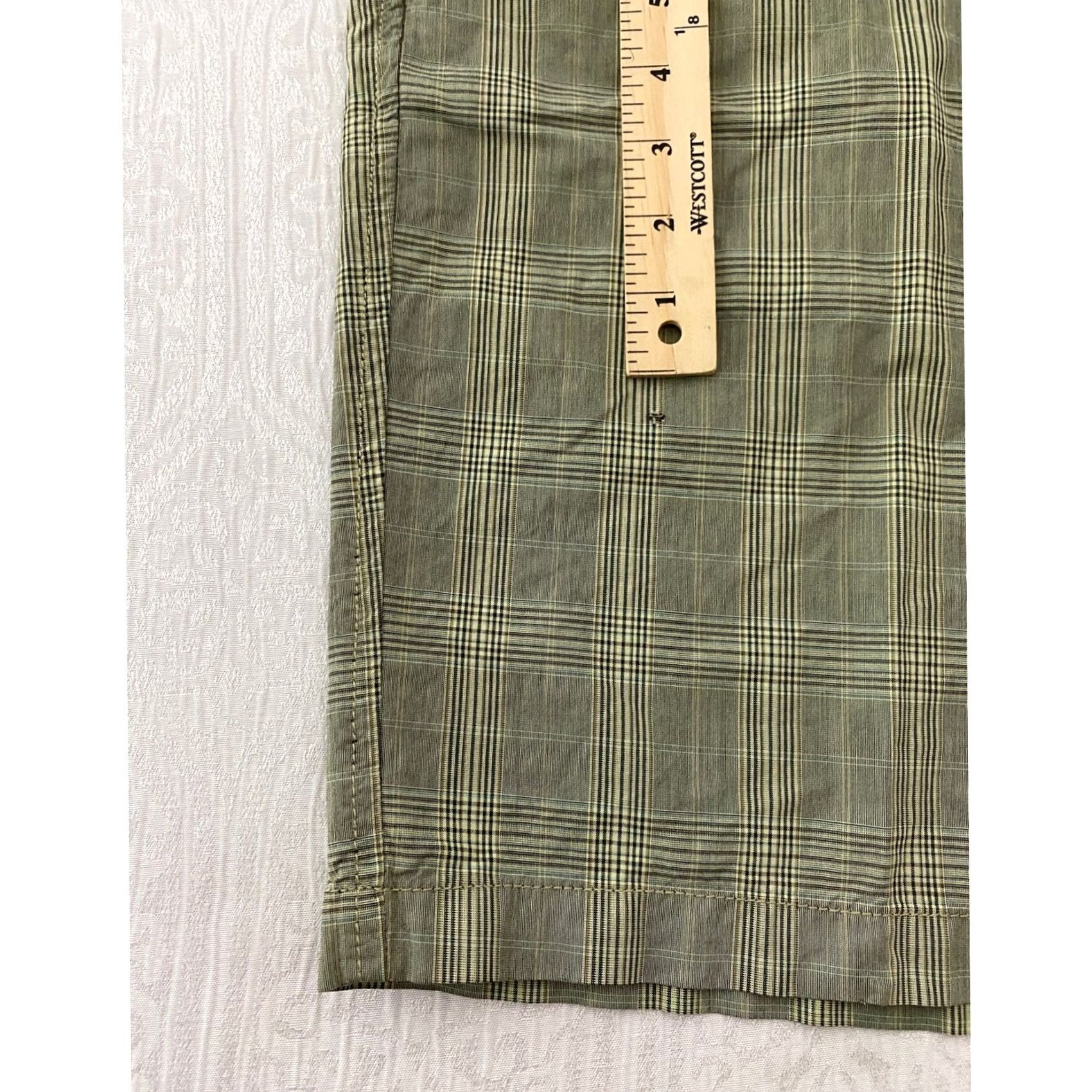 Tommy Bahama Indigo Palms Mens Chino Shorts Plaid Cotton Flat Front Green 40 Size US 40 / EU 56 - 2 Thumbnail