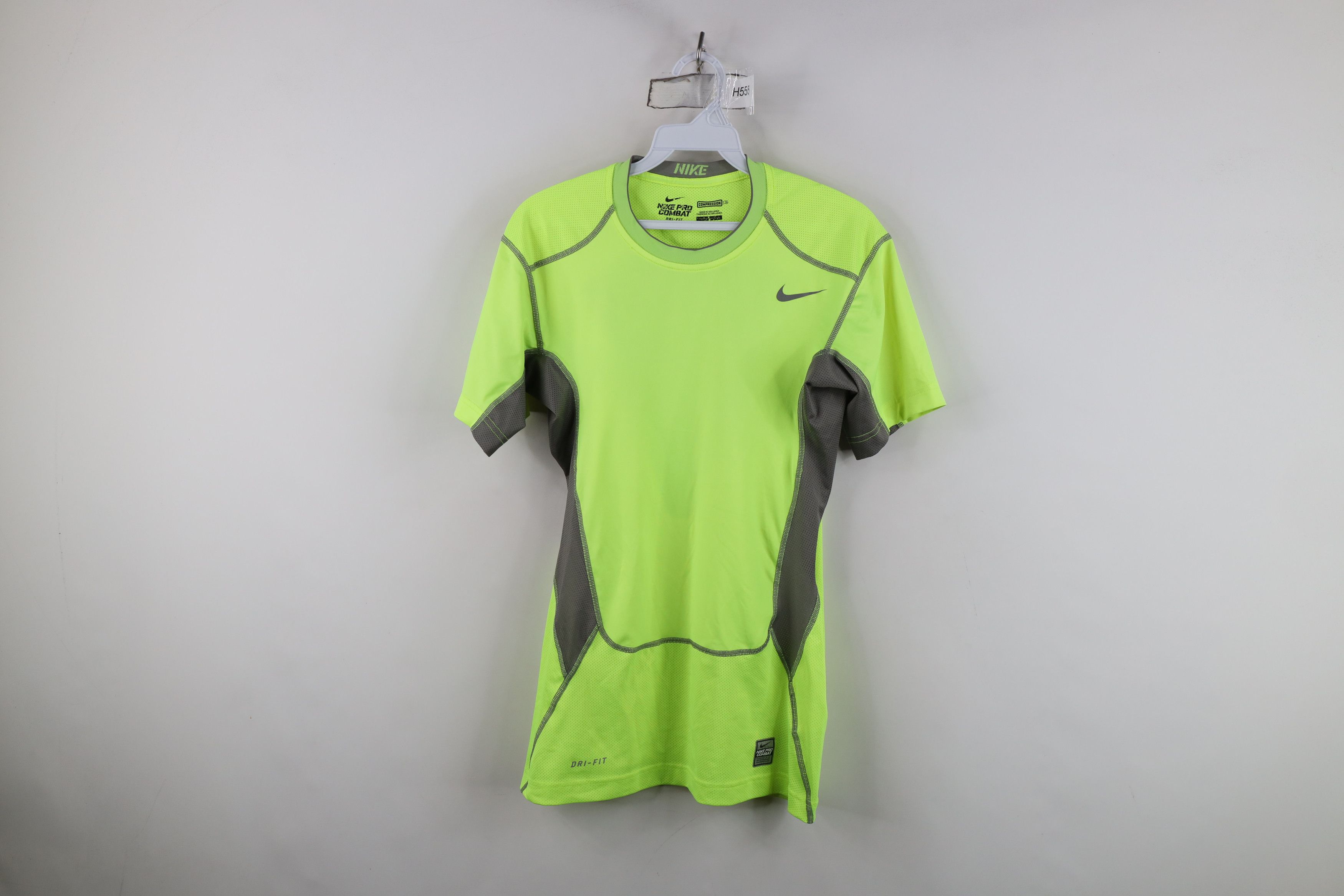 Nike Nike Pro Combat Vented Gym Training Short Sleeve T-Shirt Size US L / EU 52-54 / 3 - 1 Thumbnail