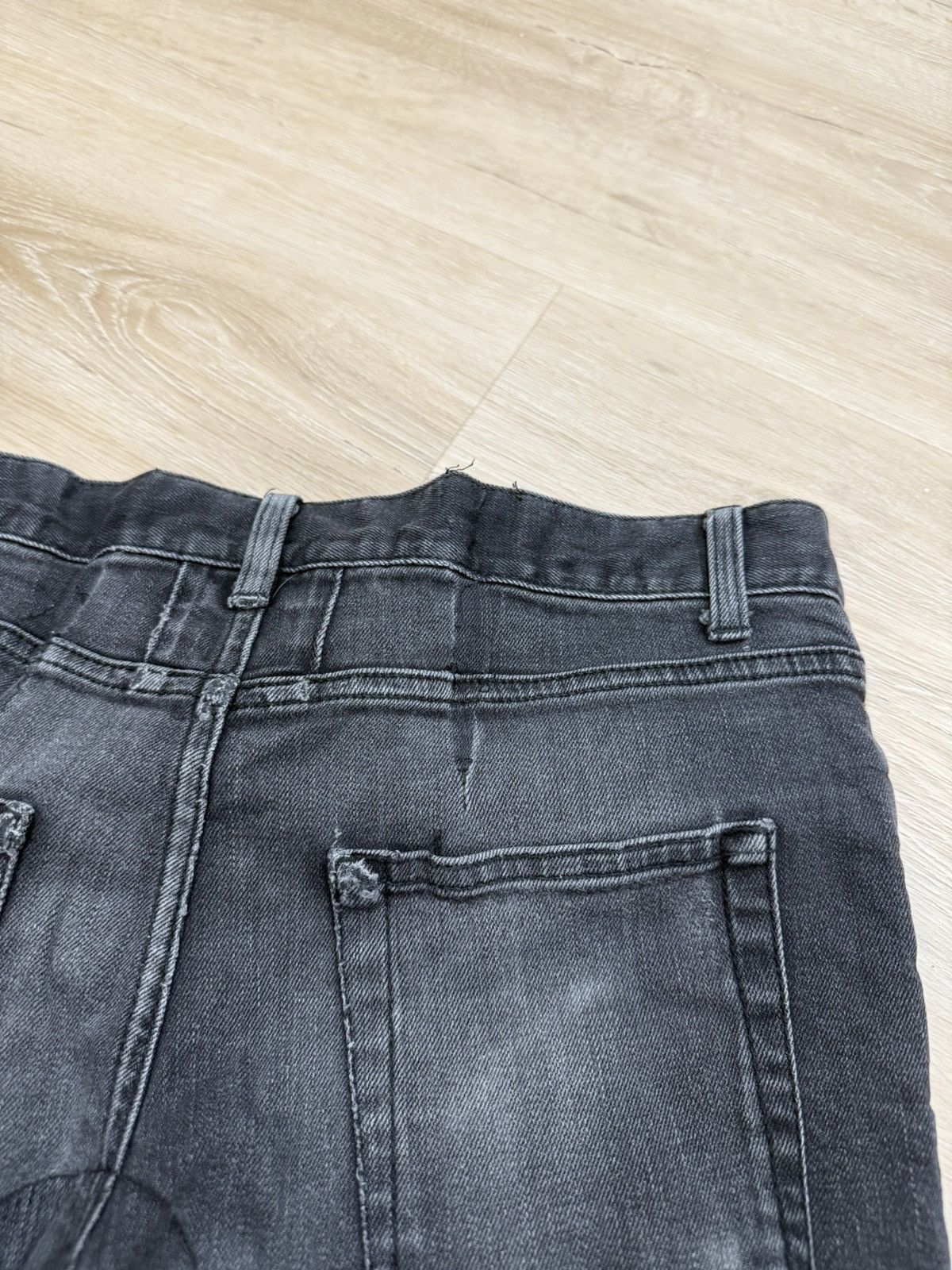 Saint Laurent Paris Saint Laurent Distressed Skinny Denim Jeans Size US 30 / EU 46 - 11 Thumbnail