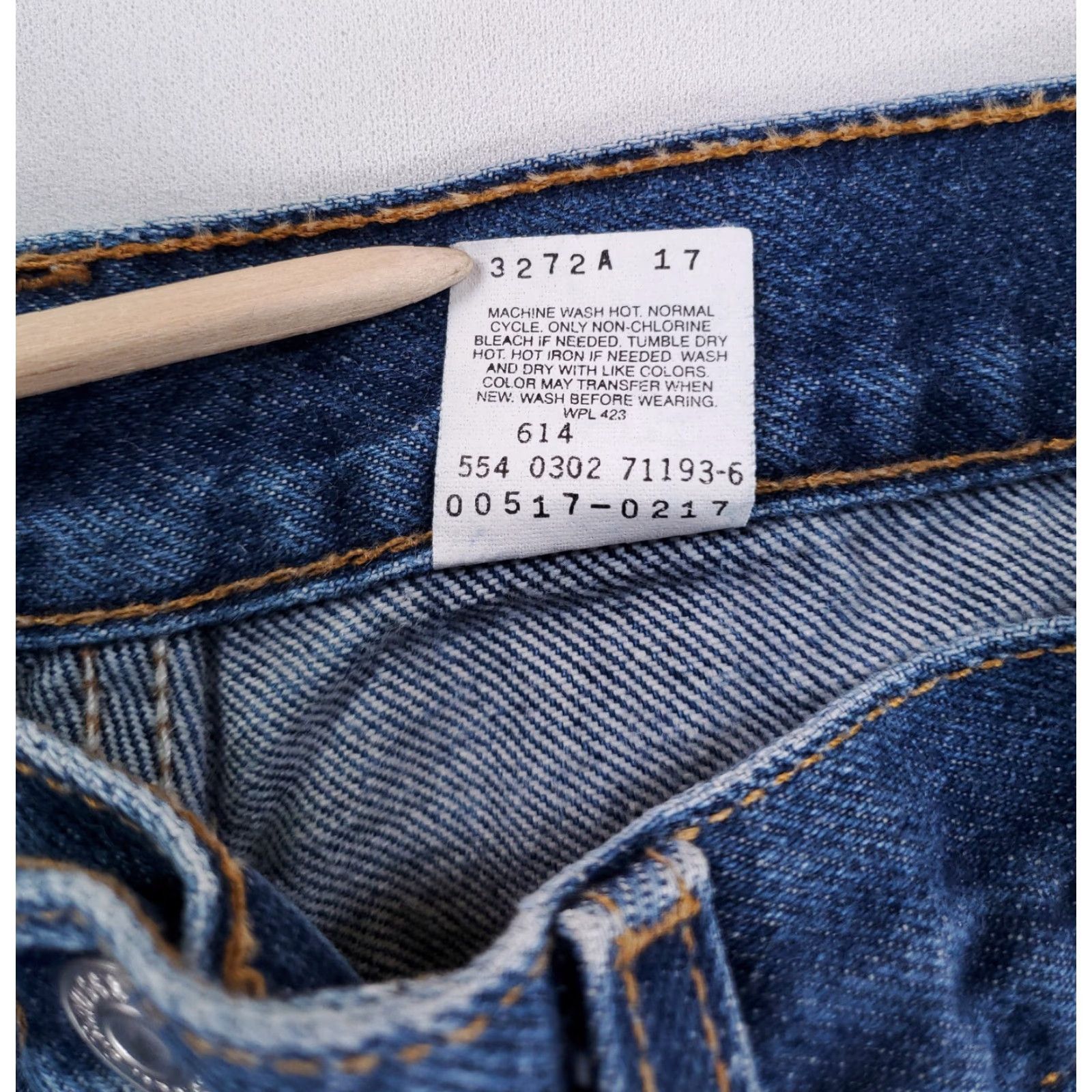 Levi's VINTAGE Levi's 517 Bootcut Jeans Mens 32 x 30 Inseam 30 Blue Y2K Flare 34 x 34 Actual Size US 32 / EU 48 - 3 Thumbnail