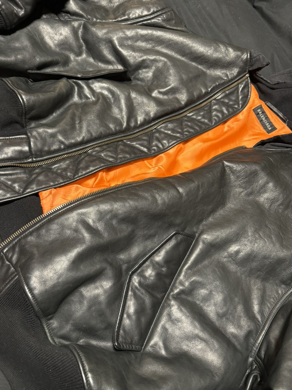 Balenciaga Balenciaga FW23 Leather Bomber Jacket Size US XL / EU 56 / 4 - 4 Thumbnail