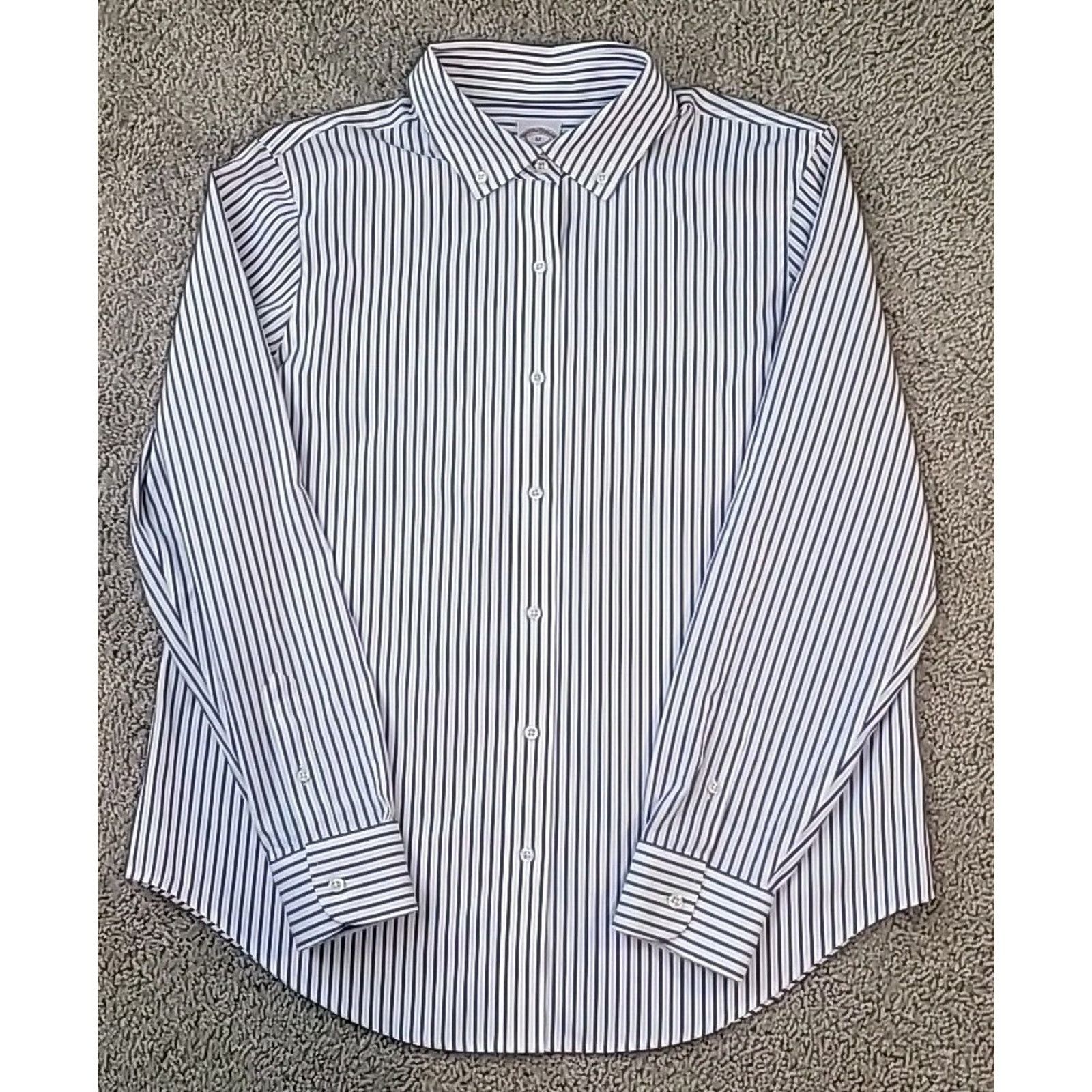 Brooks Brothers Brooks Brothers Women’s Long Sleeve Button Down Shirt 12 L Size XL / US 12-14 / IT 48-50 - 1 Thumbnail