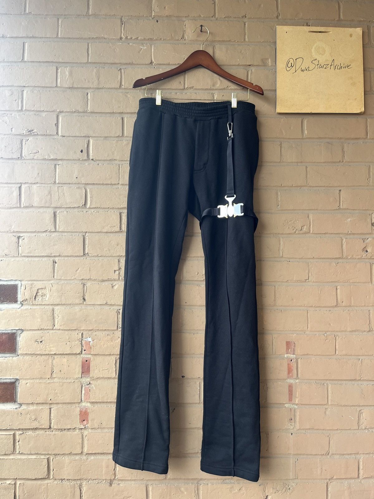 1017 ALYX 9SM ALYX TRICON BUCKLE SWEATPANT Size US 33 - 1 Thumbnail