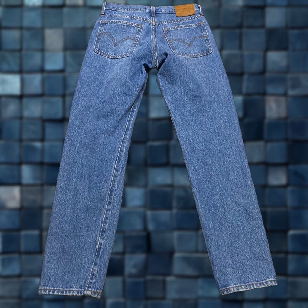 Levi's Levi's Womens 25 Jeans Blue Denim Wedgie Straight Button Fly Distressed Premium Size 42" / US 20 - 1 Thumbnail