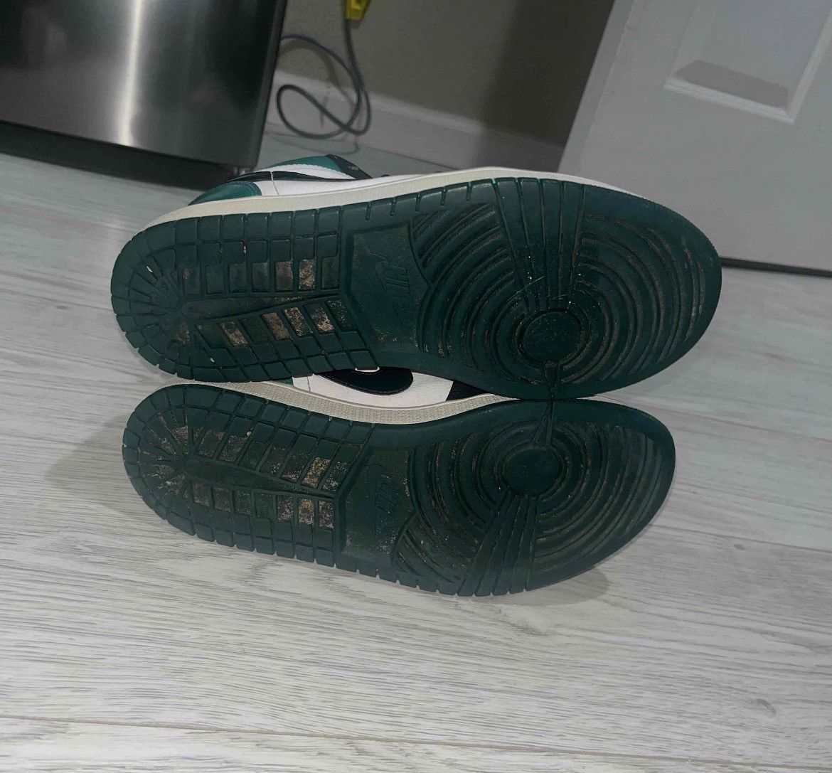 Jordan Brand × Nike jordan 1 low mystic green size 9 Size US 9 / EU 42 - 5 Thumbnail