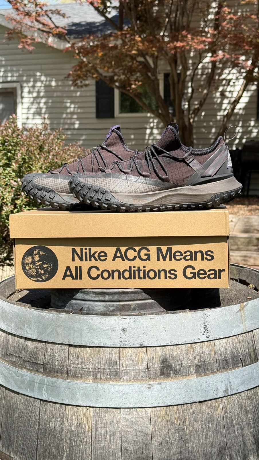 Nike ACG Nike ACG Mountain Fly Low Size US 10.5 / EU 43-44 - 2 Thumbnail