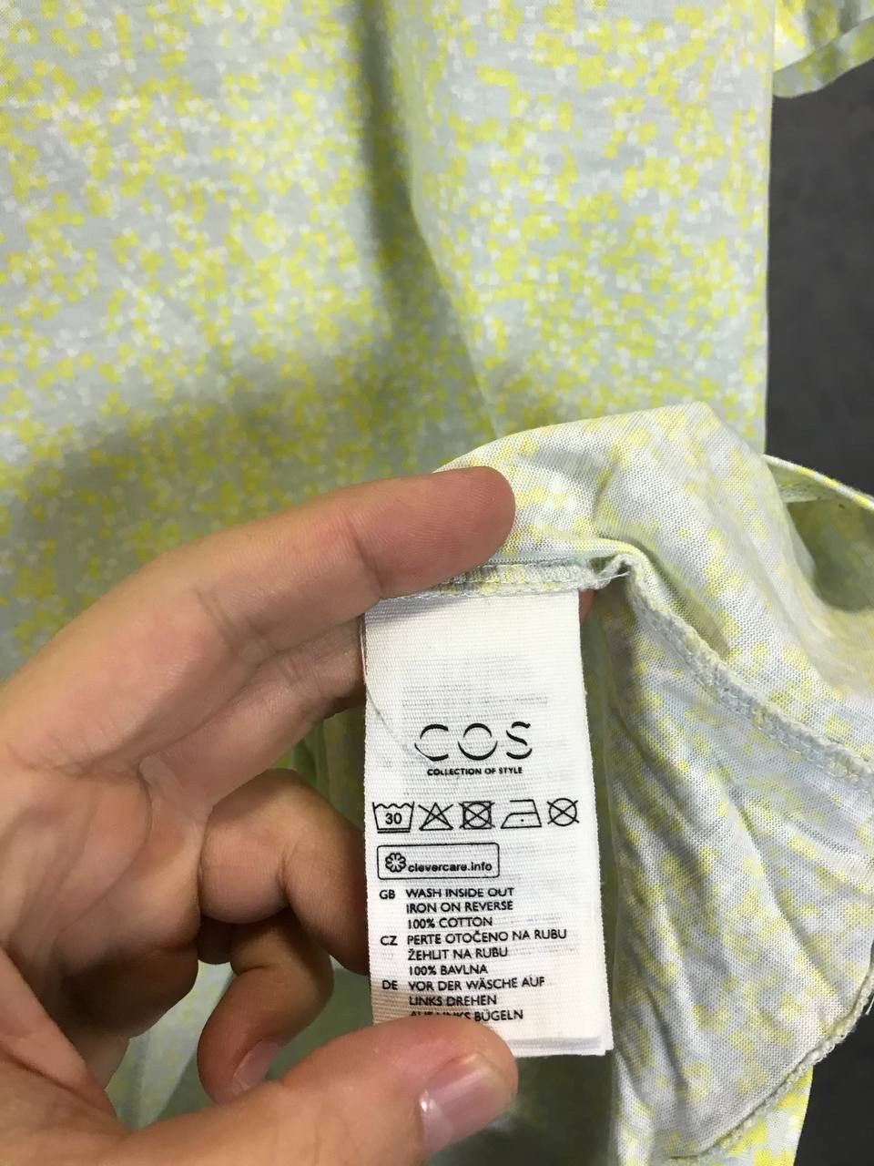 Cos COS art designer tee Size US L / EU 52-54 / 3 - 5 Thumbnail