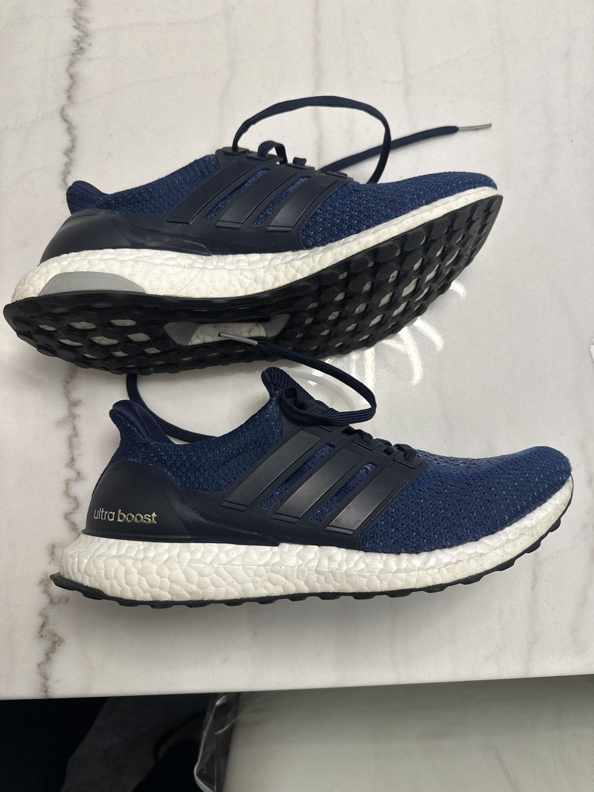 Adidas Ultraboost m Size US 9.5 / EU 42-43 - 6 Thumbnail