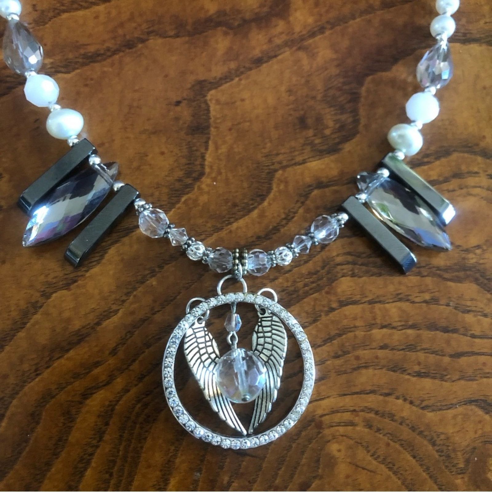 Handmade Handcrafted repurpose elegant angel wings Pearl necklace Size ONE SIZE - 8 Thumbnail