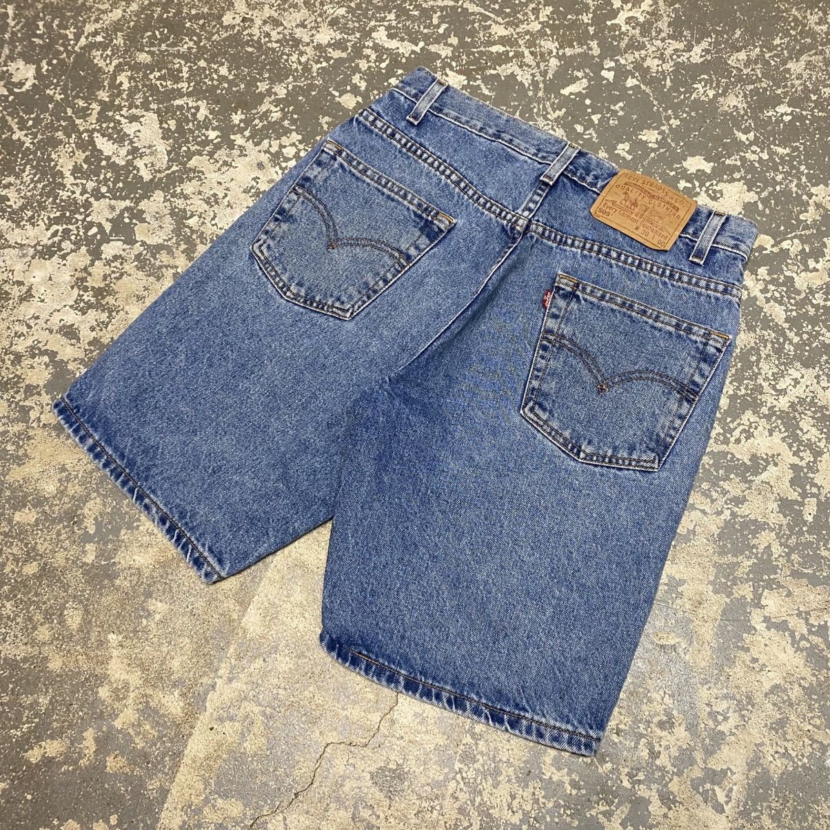 Levi's × Vintage Vintage Levi’s 505 Blue Denim Jean Shorts Jorts 90s Size US 30 / EU 46 - 2 Thumbnail