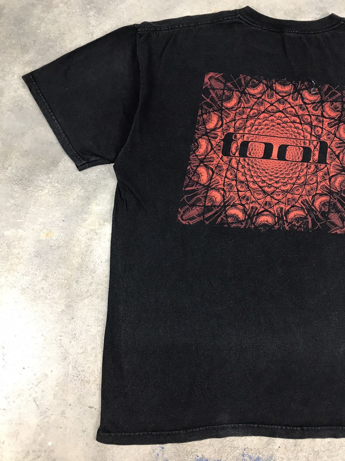 Band Tees Vintage Distressed Tool Band Tee metallica korn Size US XXL / EU 58 / 5 - 6 Thumbnail