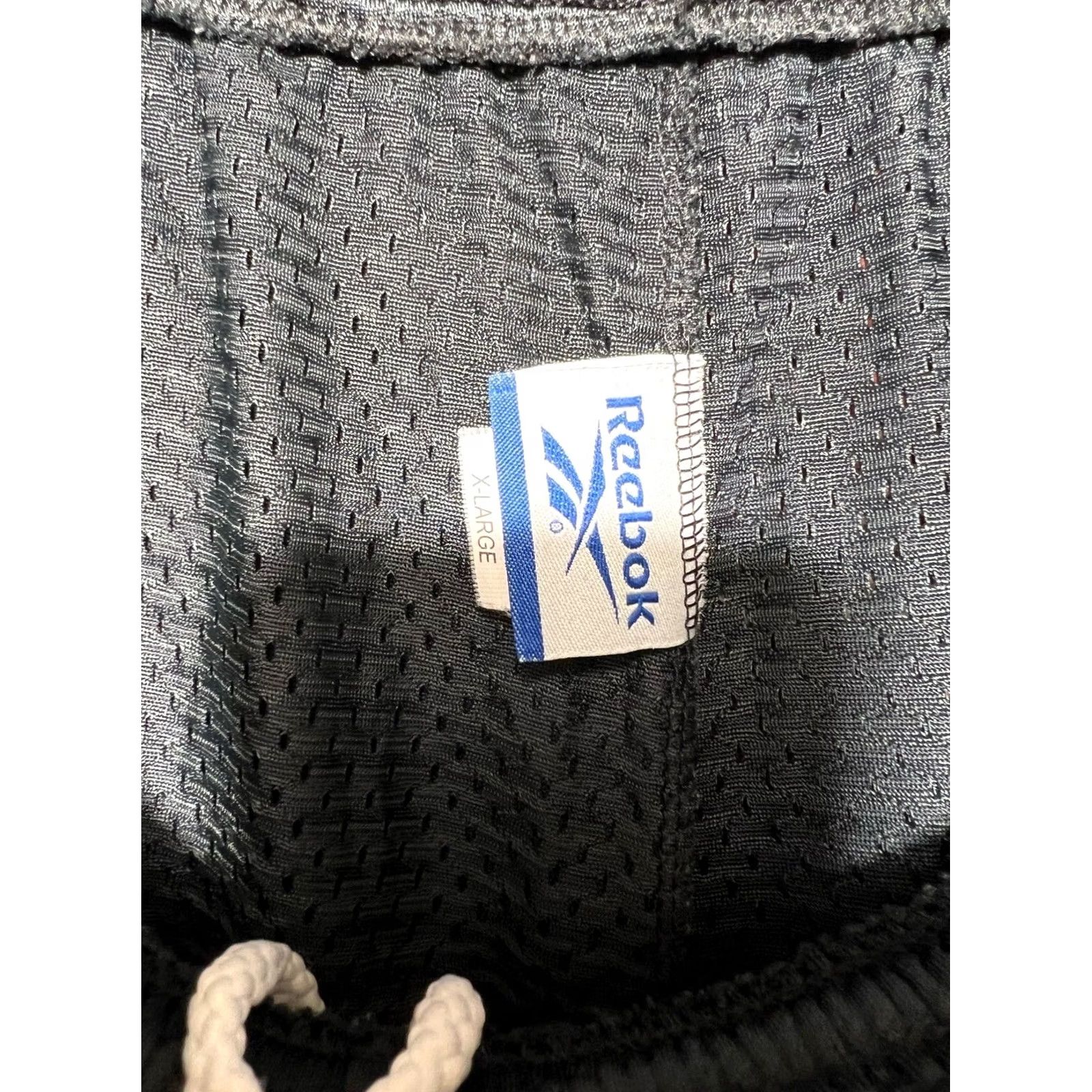 Reebok VINTAGE Reebok Nylon Soccer Athletic Shorts Black XL USA 90s Basketball Track Mens Size US 36 / EU 52 - 2 Thumbnail