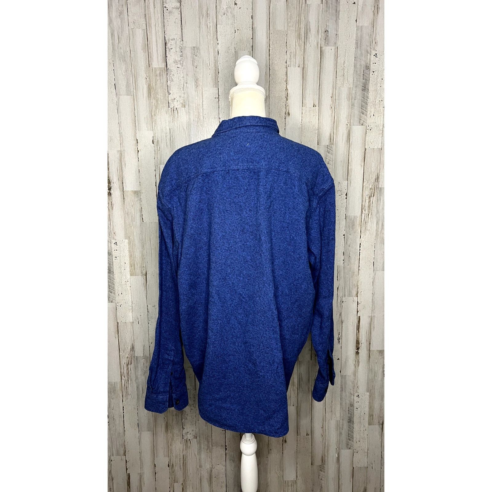 Old Navy Old Navy Men's 2XL Blue Flannel Long Sleeve Button-Up Shirt Size US XXL / EU 58 / 5 - 3 Thumbnail