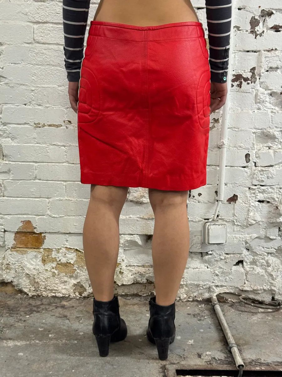 Moschino 2010s Moschino Couture Red Leather Contrast Stripe Skirt Size 27" / US 4 / IT 40 - 4 Thumbnail