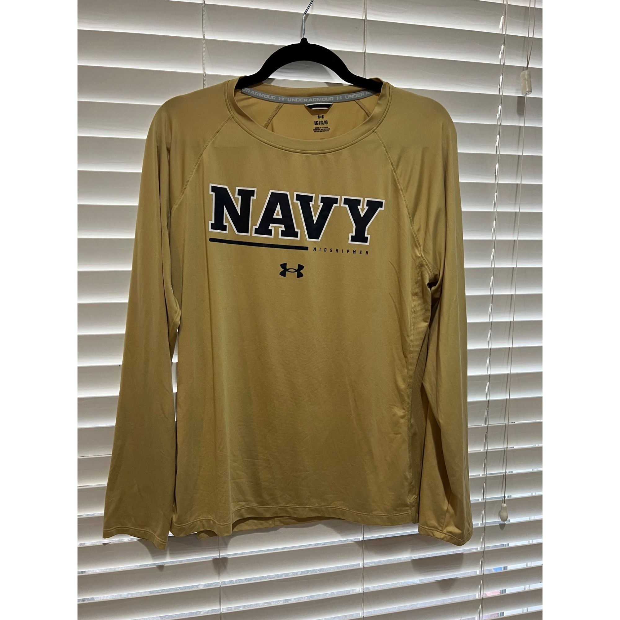 Under Armour Under Armour Navy Midshipmen Long Sleeve Shirt - Size L Size L / US 10 / IT 46 - 1 Thumbnail