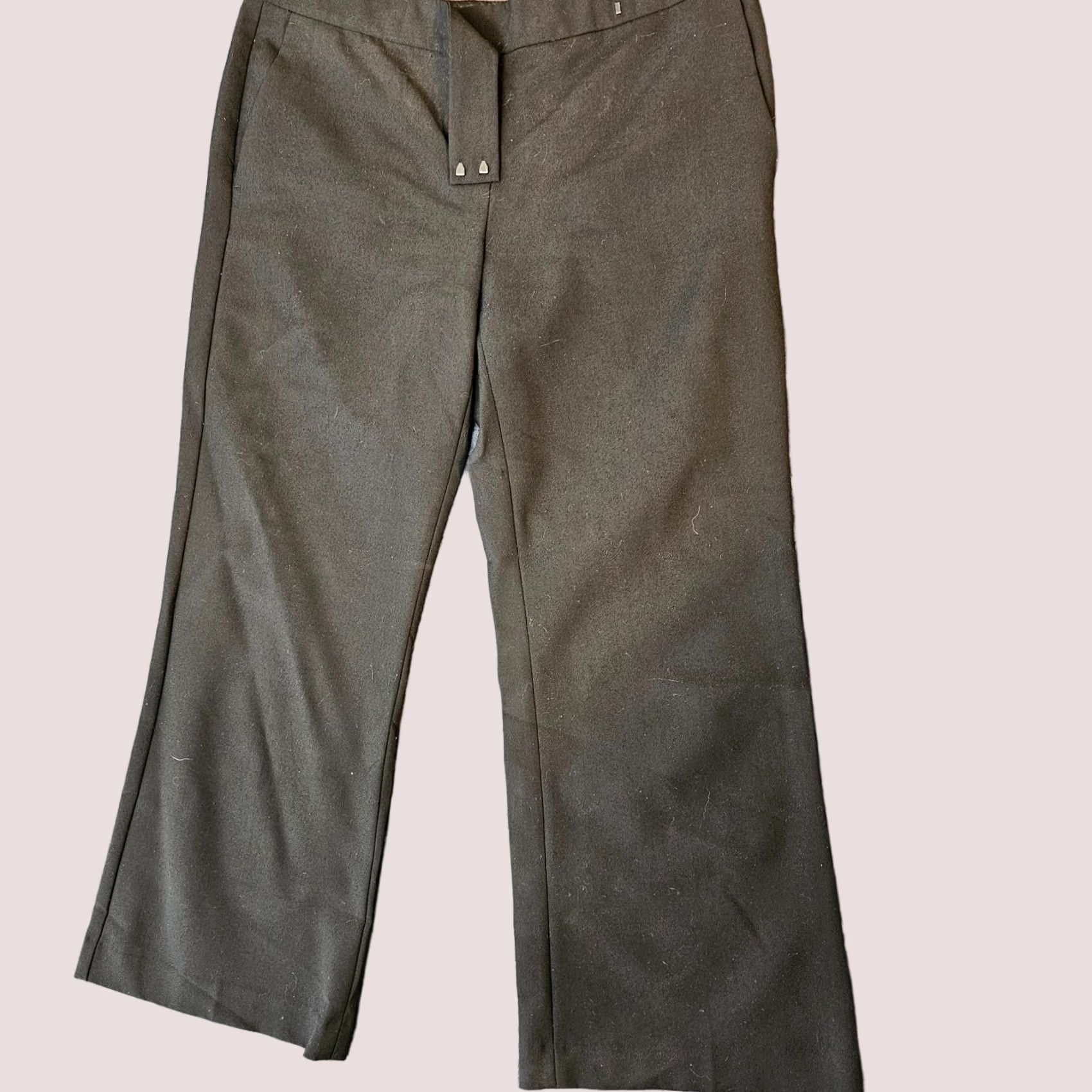 Express Express Dress Pants Women's 4 Black Flat Front Cropped 24in Inseam Flared Cropped Style Express Size 27" / US 4 / IT 40 - 1 Thumbnail