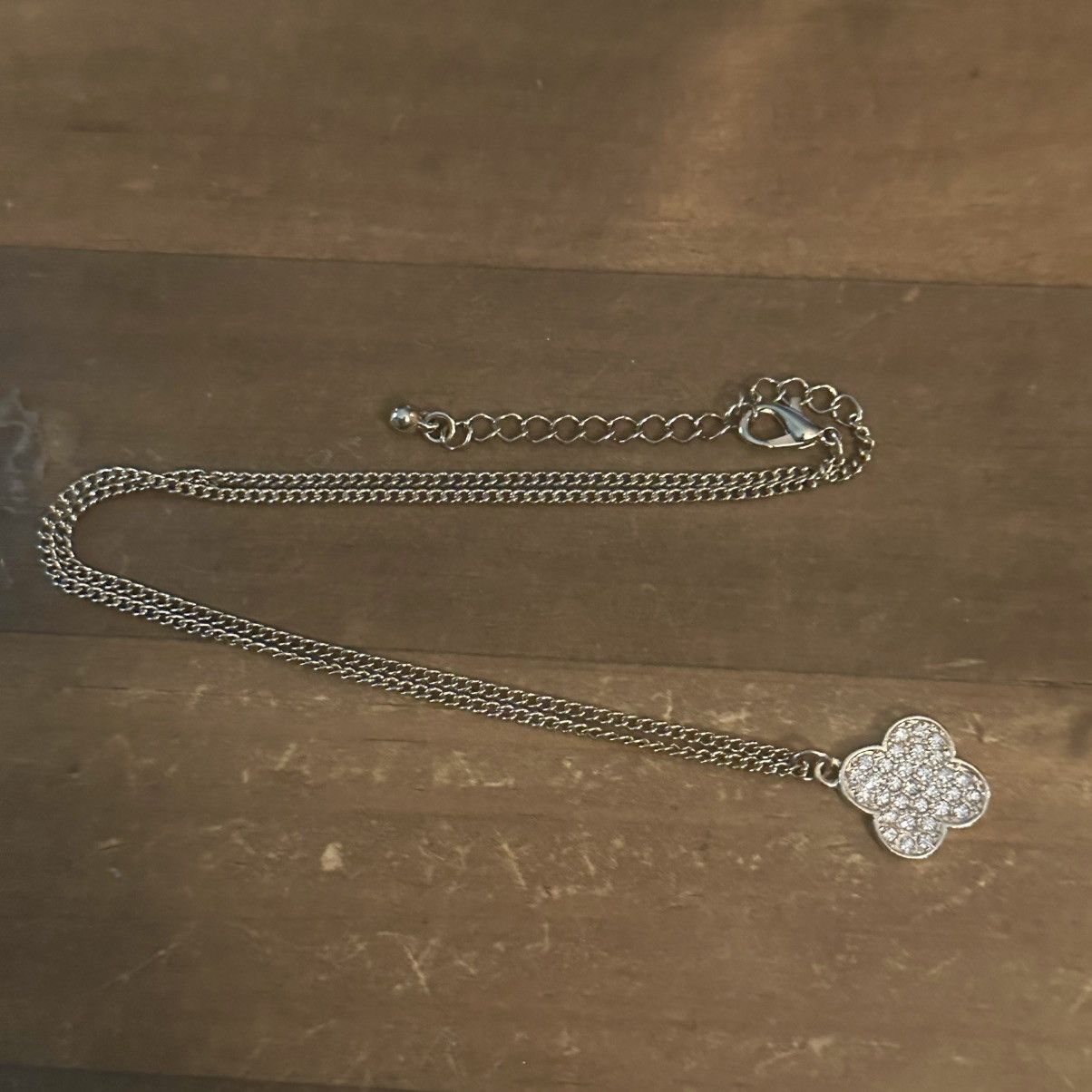 Other Gold tone paved clover pendant necklace Size ONE SIZE - 2 Thumbnail