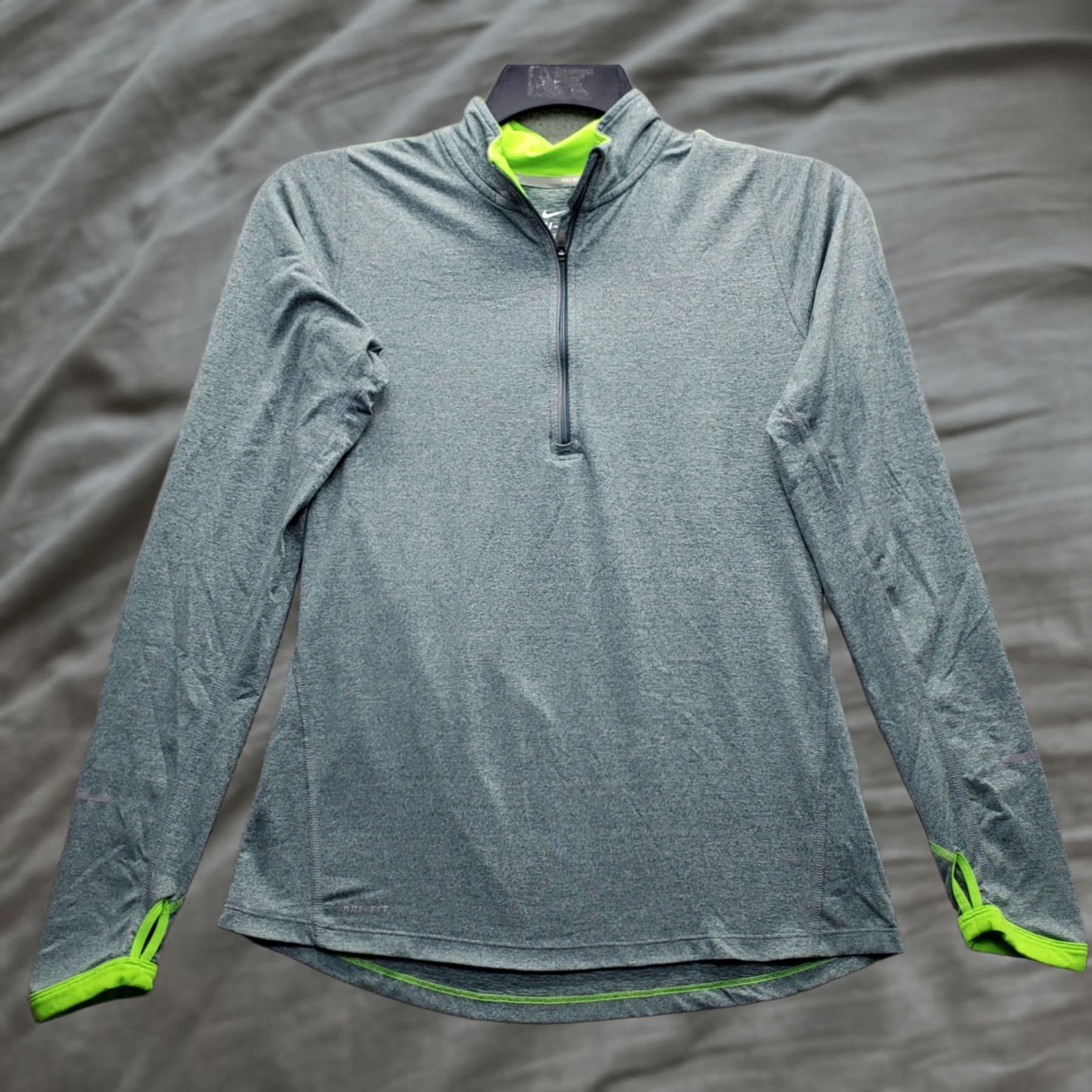 Nike Nike Dri-FIT 1/4 Zip Pullover Womens S Green Slim Fit Running Shirt Size S / US 4 / IT 40 - 1 Thumbnail