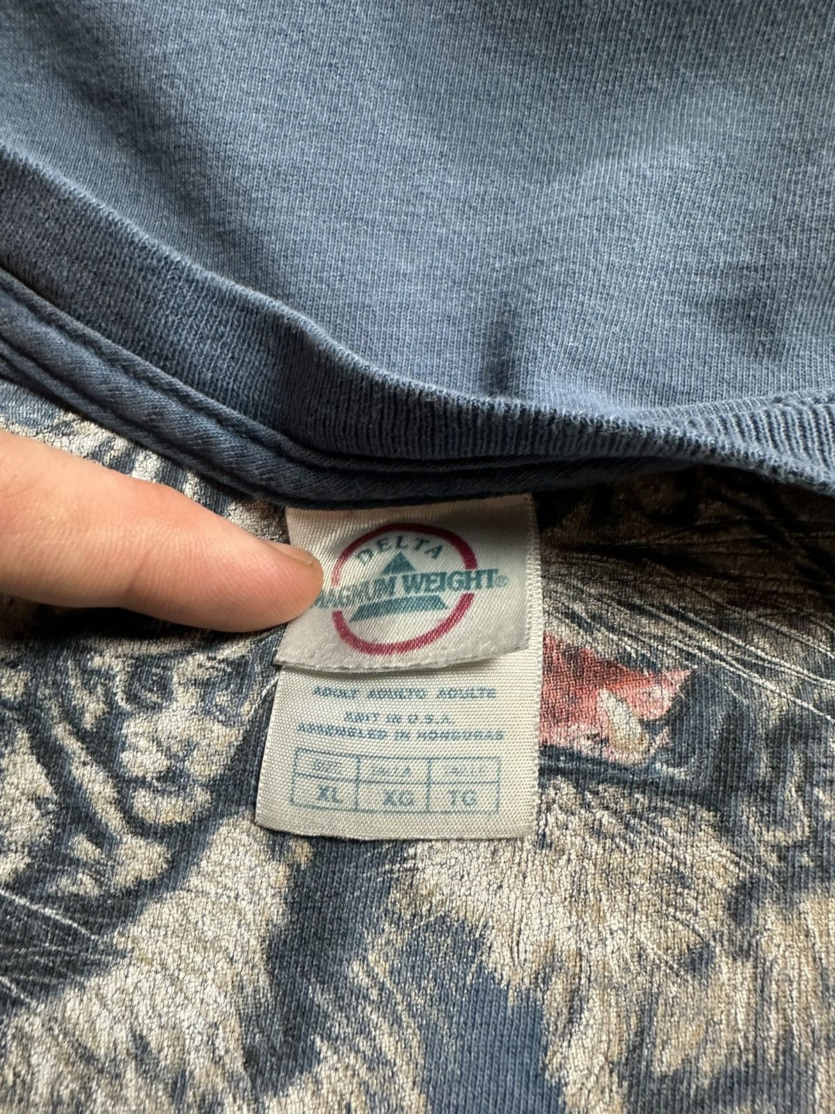 Vintage Vintage White Tigers Animal T-shirt Size XL Size US XL / EU 56 / 4 - 3 Thumbnail
