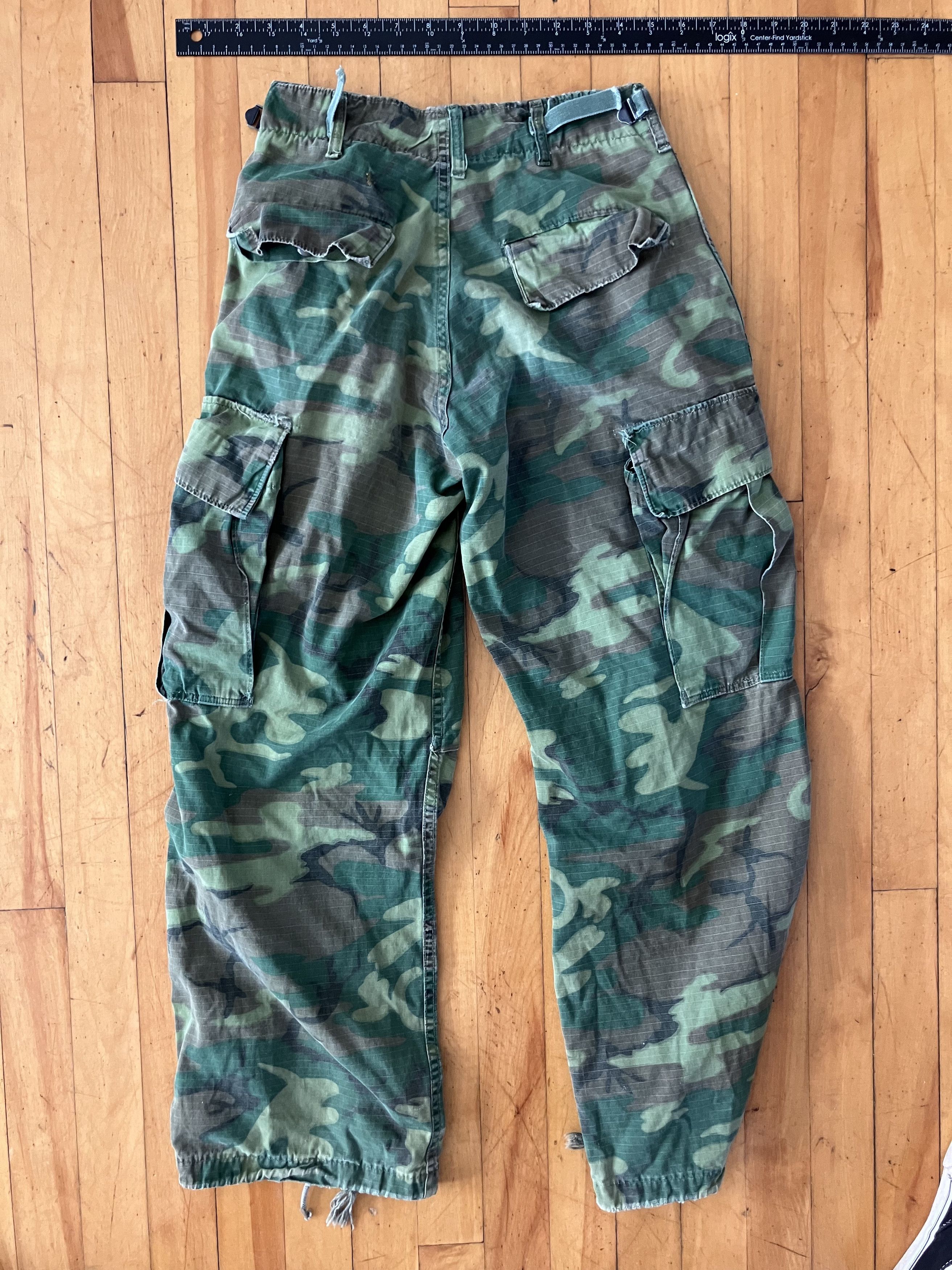 Vintage Vintage Vietnam-Era Camo Cargo Pants Size US 27 - 2 Thumbnail