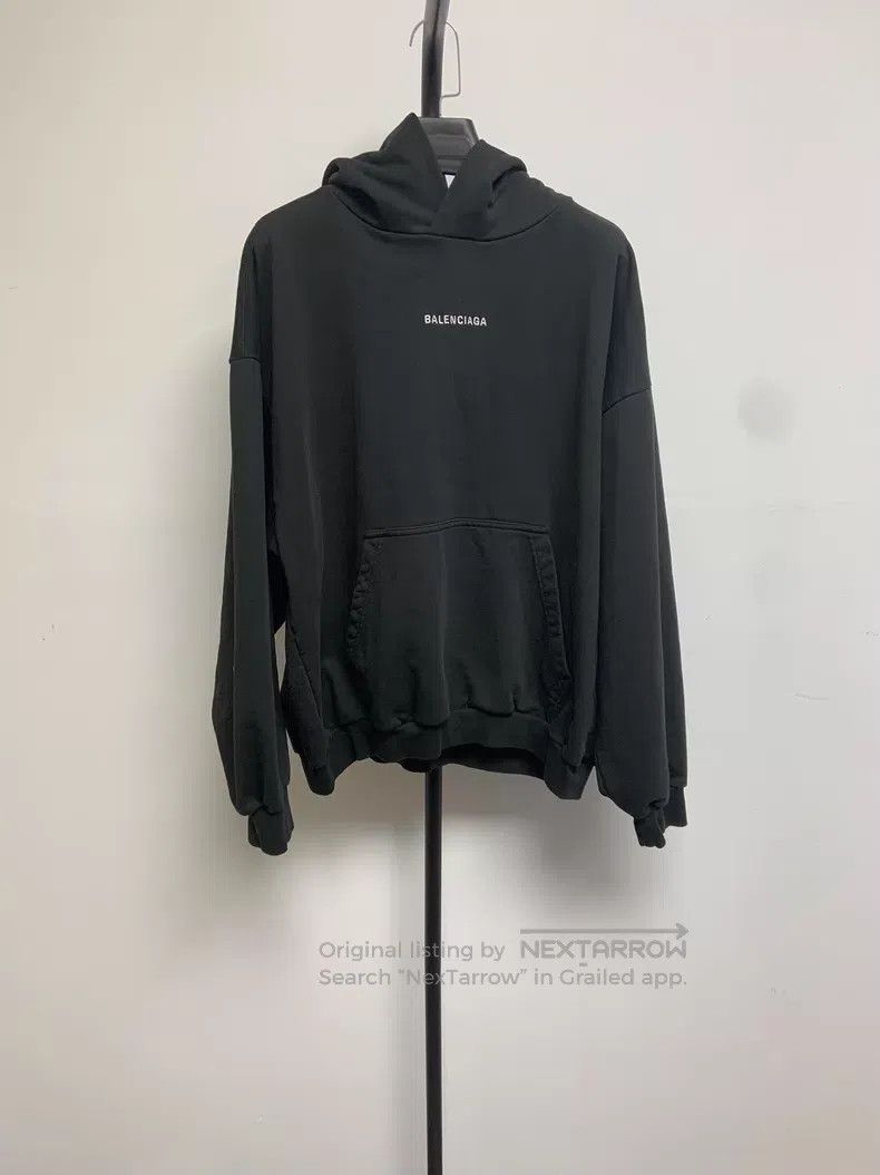 Balenciaga Balenciaga Logo Print Fitted Long Sleeve Hoodie Size US L / EU 52-54 / 3 - 1 Thumbnail