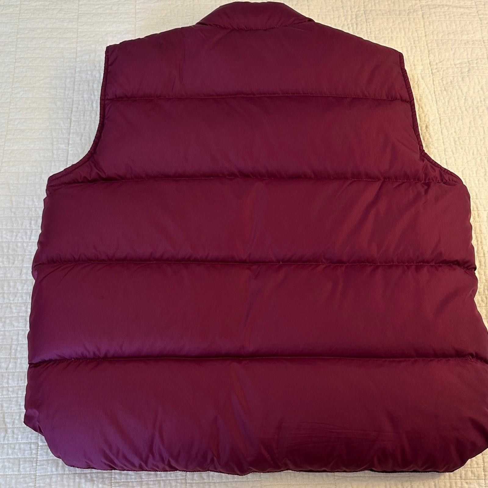 L.L. Bean LL BEAN Medium Puffer Vest Vintage EUC Goose Down Burgundy Size M / US 6-8 / IT 42-44 - 2 Thumbnail