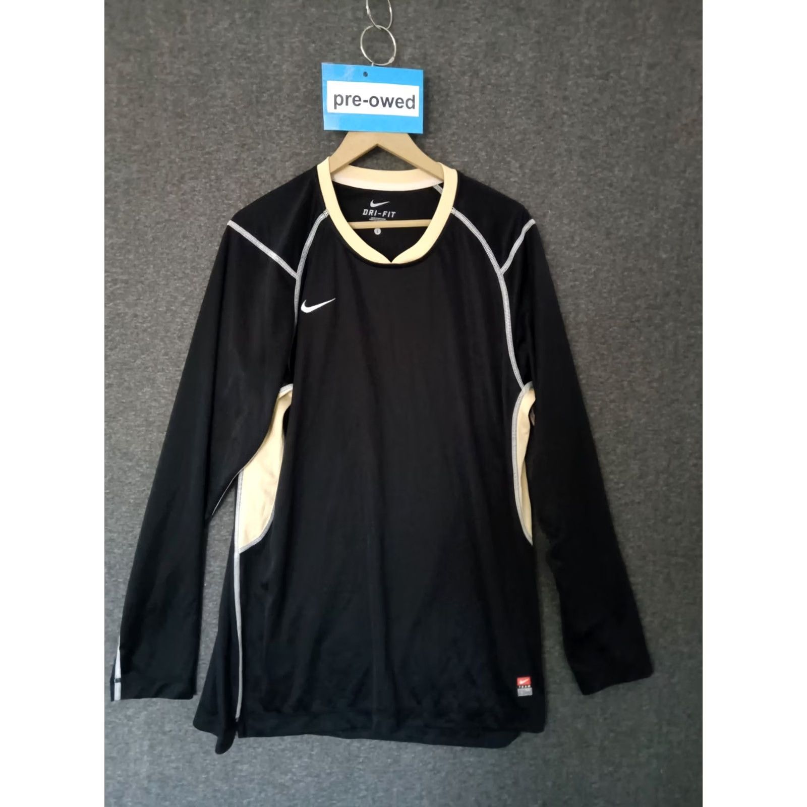 Nike VINTAGE Nike Dri-Fit Shirt Mens Long Sleeve L Black Size US L / EU 52-54 / 3 - 2 Thumbnail