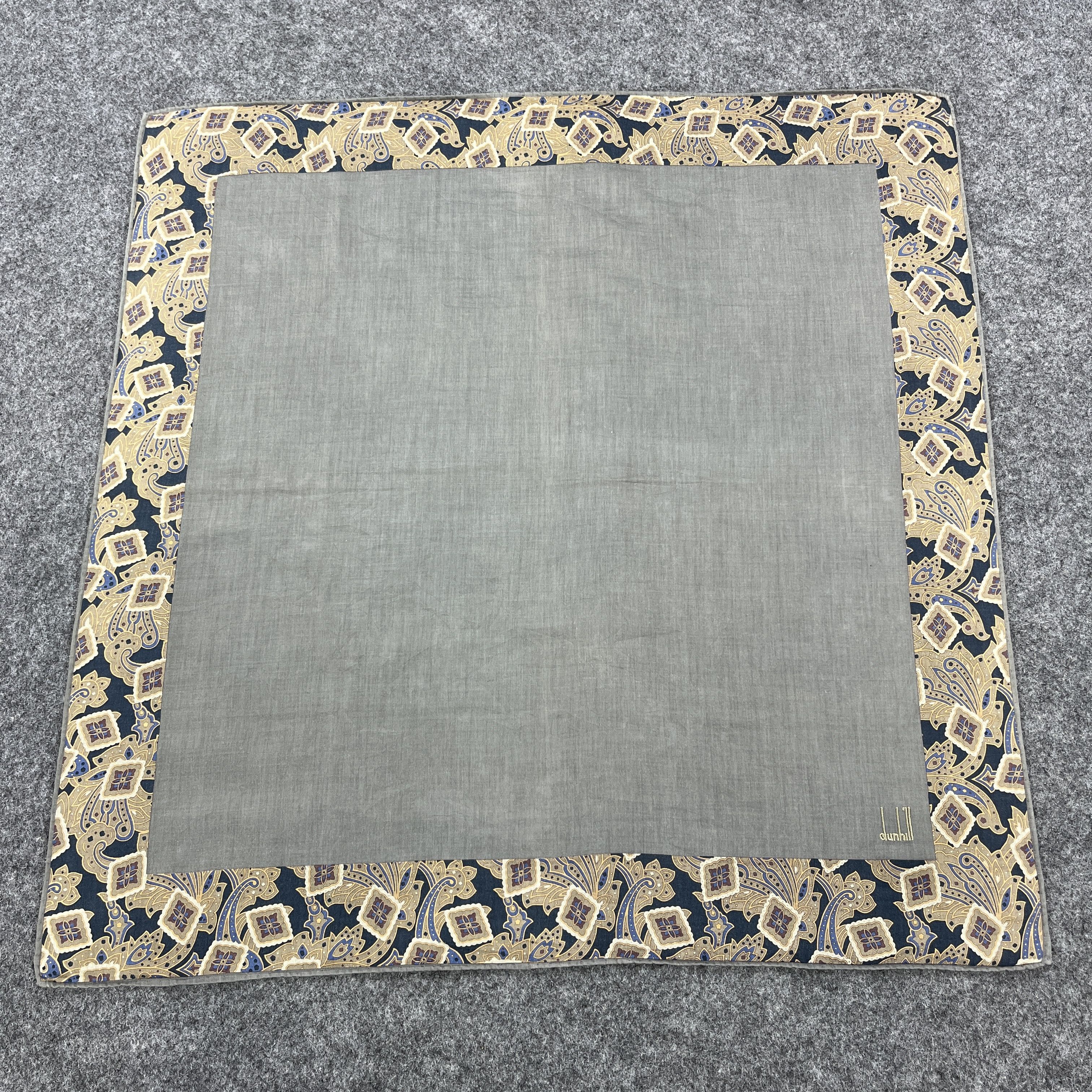 Vintage Dunhill Handkerchief / Bandana / Neckerchief B595 Size ONE SIZE - 1 Thumbnail