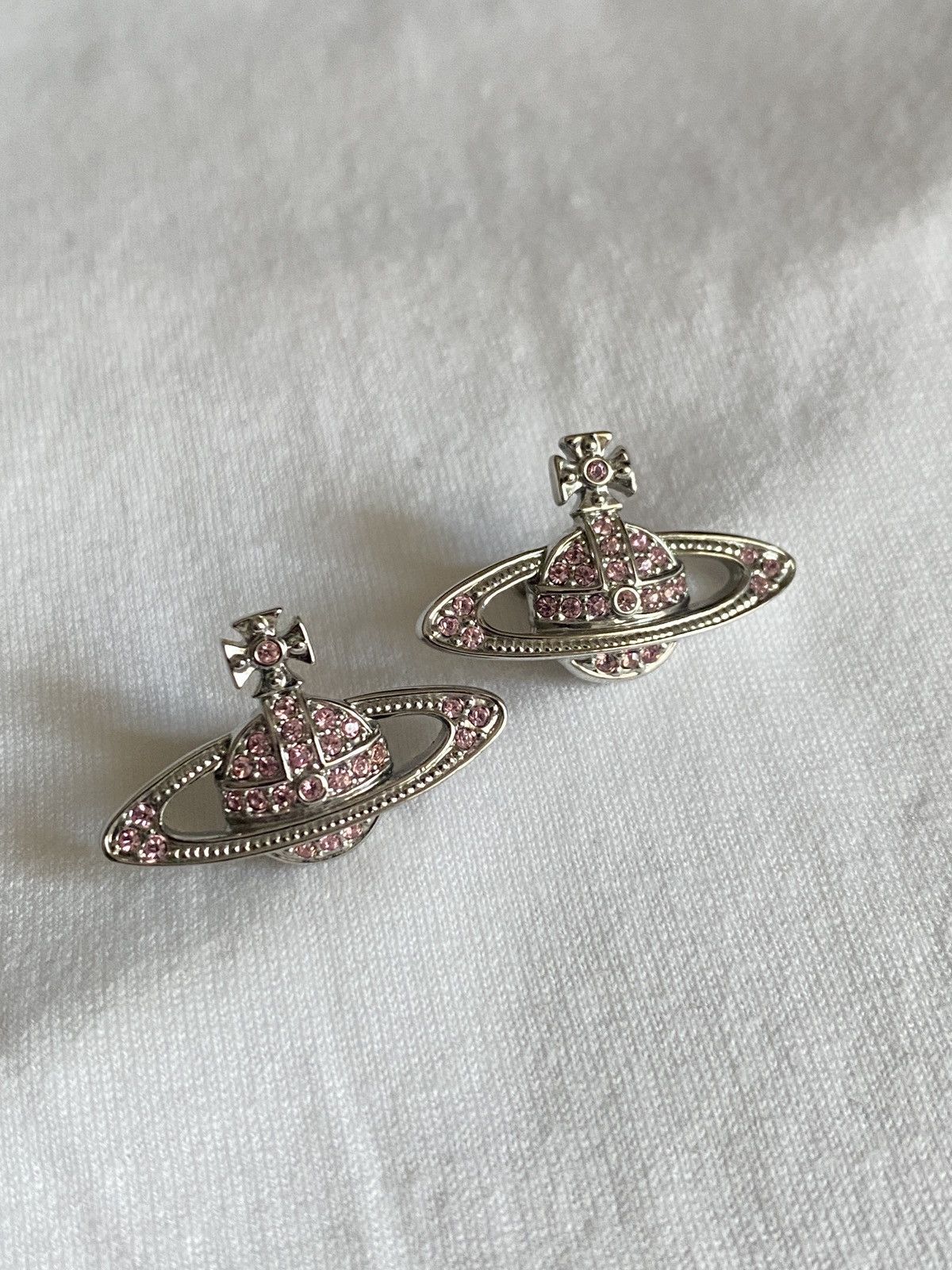 Pre-owned Vivienne Westwood Orb Earrings Pink In Silver