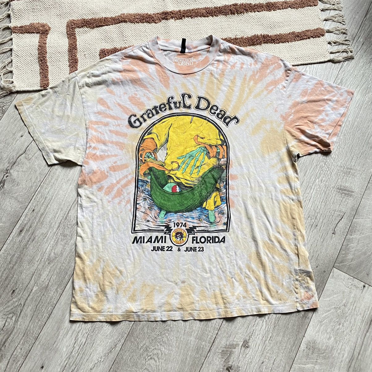 Band Tees AMAZING GRATEFUL DEAD TOUR TYE DYE ORANGE T SHIRT Size US XL / EU 56 / 4 - 1 Thumbnail