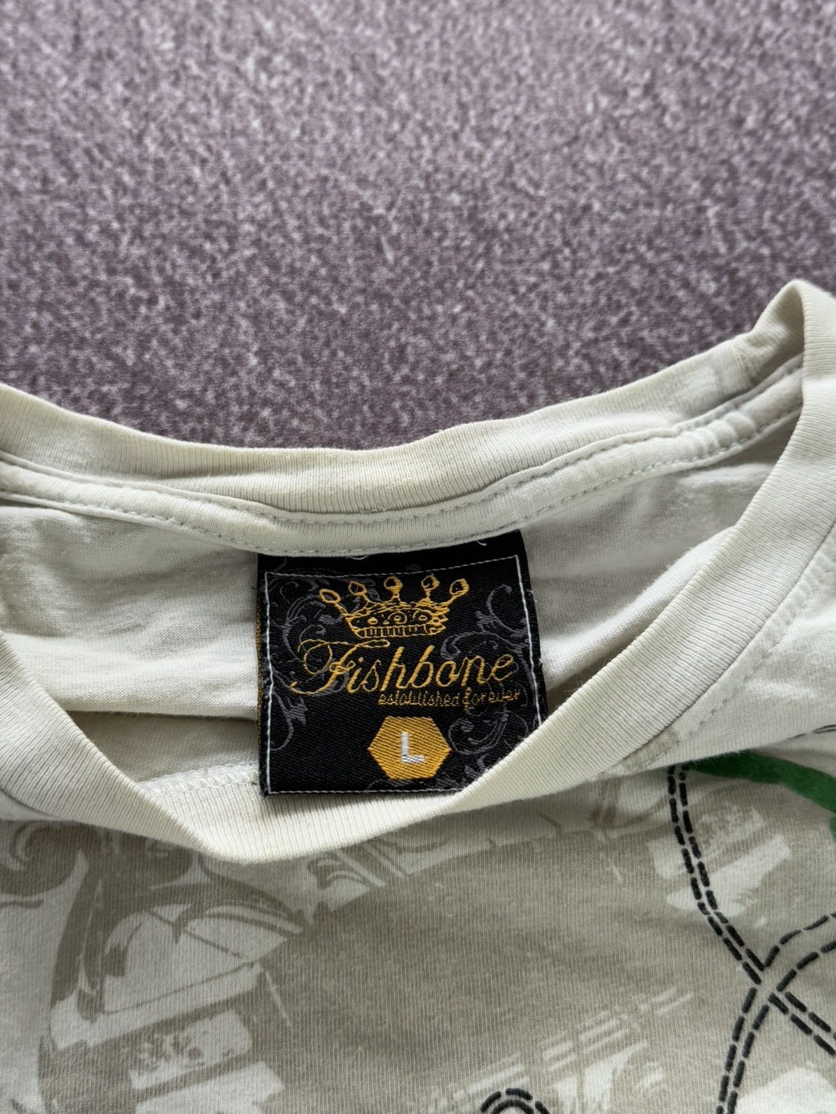 Vintage Vintage Fishbone Overprint Luxury T-Shirt Size US L / EU 52-54 / 3 - 6 Thumbnail