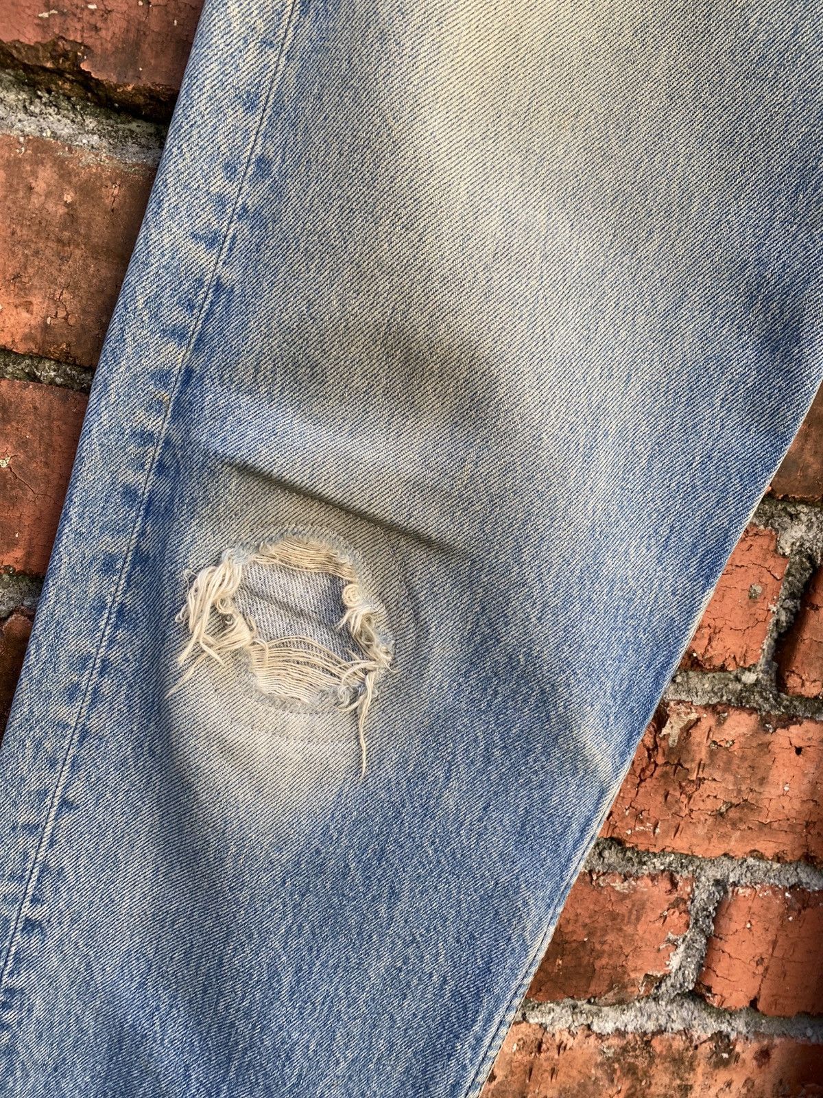 Levi's Vintage Clothing W32x34 Vintage levi's 501 80s made in USA distressed denime Size US 32 / EU 48 - 3 Thumbnail