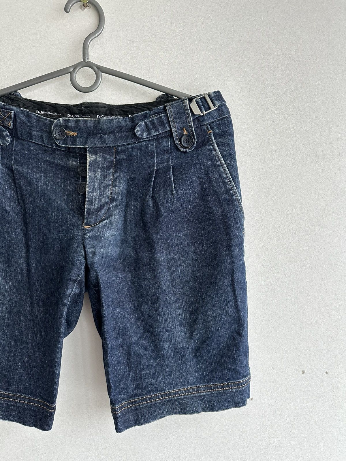 Dolce & Gabbana 90s Dolce & Gabbana Denim Shorts Blue IT 44 Buckle Waist D&G Size 30" / US 8 / IT 44 - 6 Thumbnail