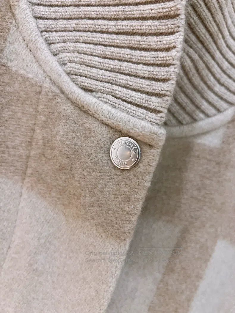 Hermes Hermes Milk Tea Double-Sided Cashmere Patch Deer Skin Base Size XXS / US 00 / IT 34 - 5 Thumbnail