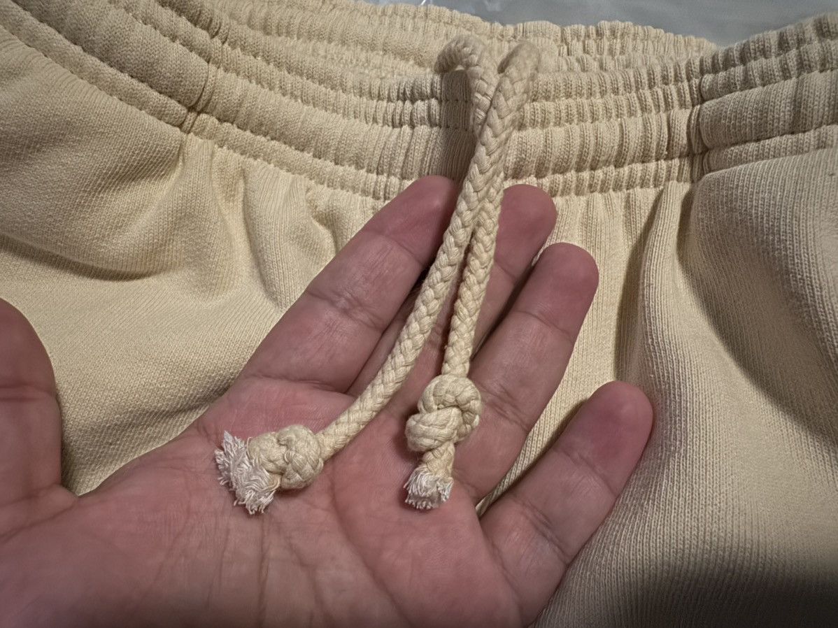 Sp5der Sp5der Beluga Cream Sweatpants Size Medium Size US 32 / EU 48 - 5 Thumbnail