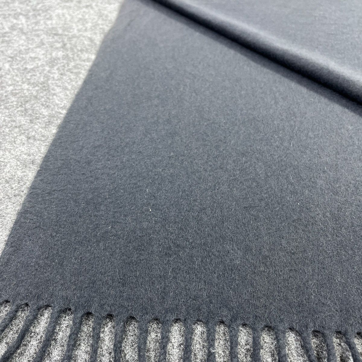 Gucci Gucci Scarf / Muffler / Neckwear - T995 Size ONE SIZE - 7 Thumbnail