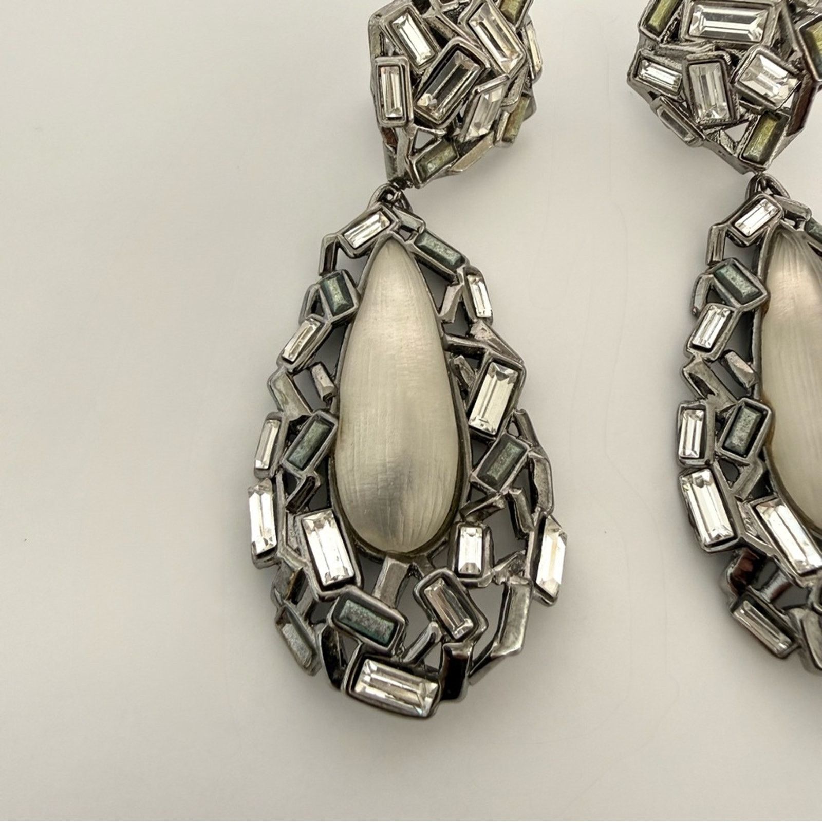 Alexis Bittar Alexis Bittar Lucite and Crystal non pierced ear clips Size ONE SIZE - 2 Thumbnail